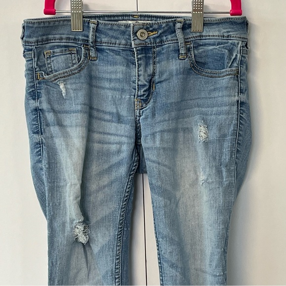 Women’s Hollister Factory Distressed Jeans. Size 0S W24 L29. - Picture 3 of 14